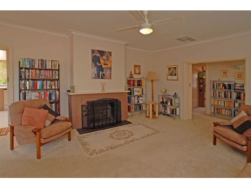 1/11 Braeside Avenue, Ringwood East VIC 3135