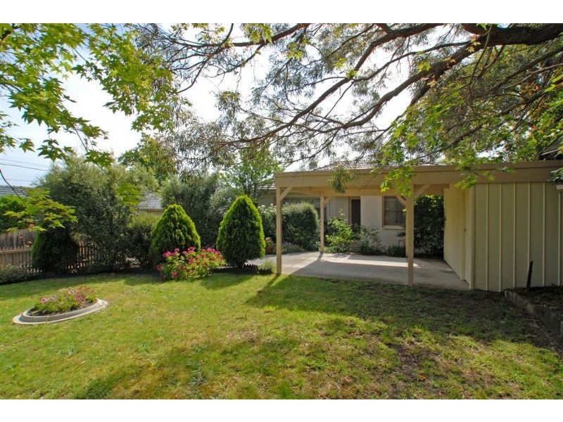 1/11 Braeside Avenue, Ringwood East VIC 3135