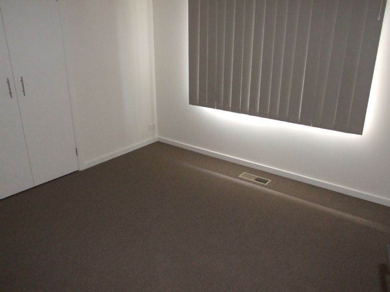 2/6 Wicklow Avenue, Croydon VIC 3136