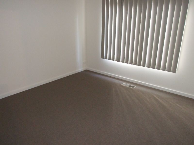 2/6 Wicklow Avenue, Croydon VIC 3136