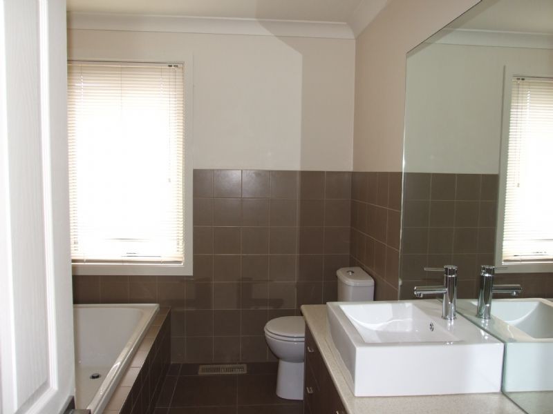 159 A Manchester Road, Mooroolbark VIC 3138