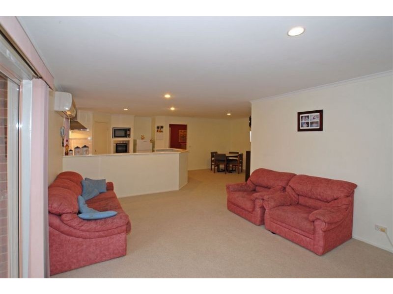 32 Handasyde Avenue, Kilsyth South VIC 3137