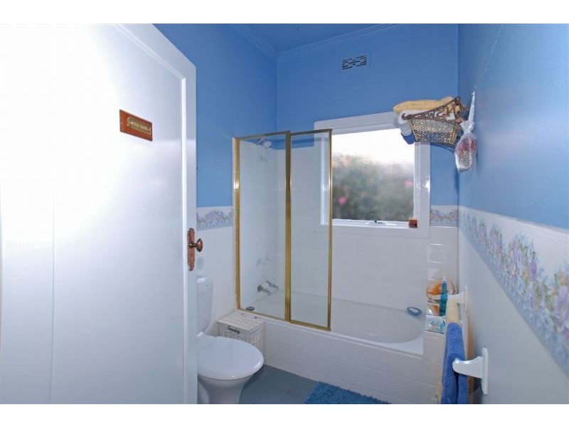 20 Bedford Road, Ringwood VIC 3134