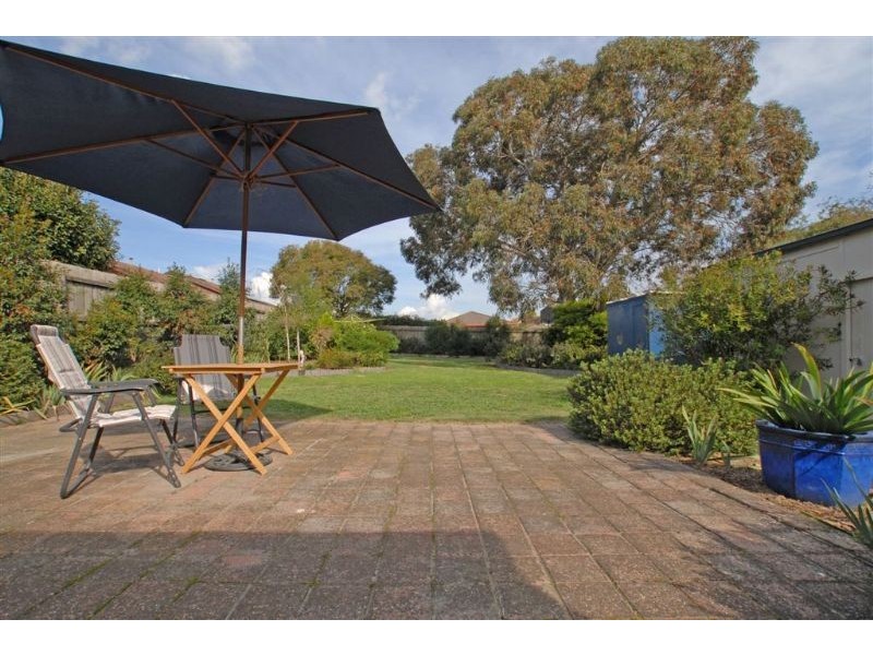 20 Bedford Road, Ringwood VIC 3134