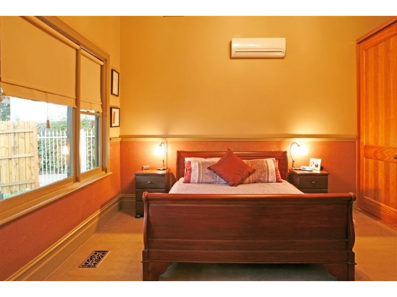 16 Kemps Street, Ringwood East VIC 3135