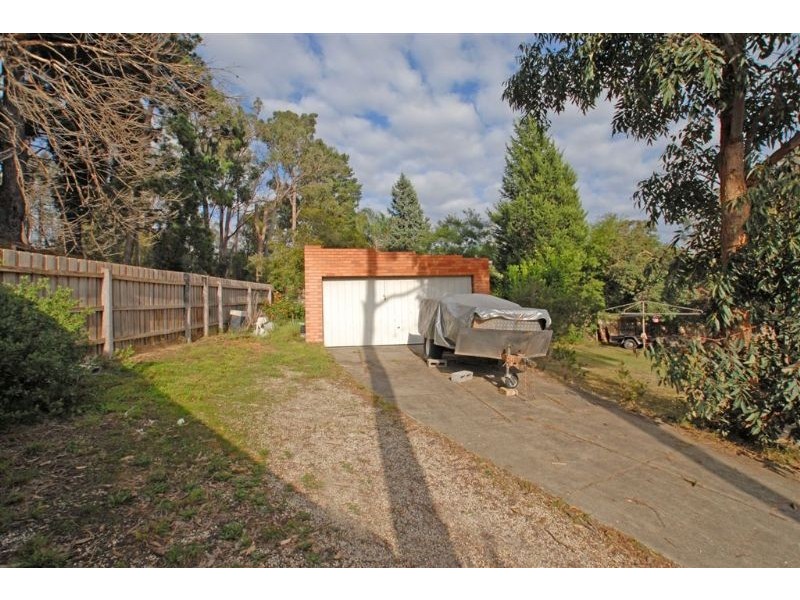 9 Gairns Court, Croydon VIC 3136