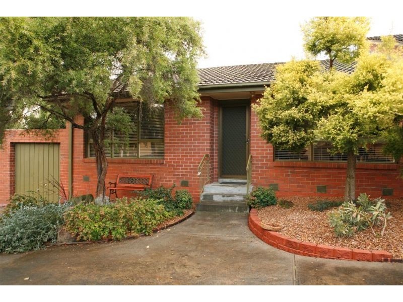 4/30 Mount Dandenong Road, Ringwood East VIC 3135