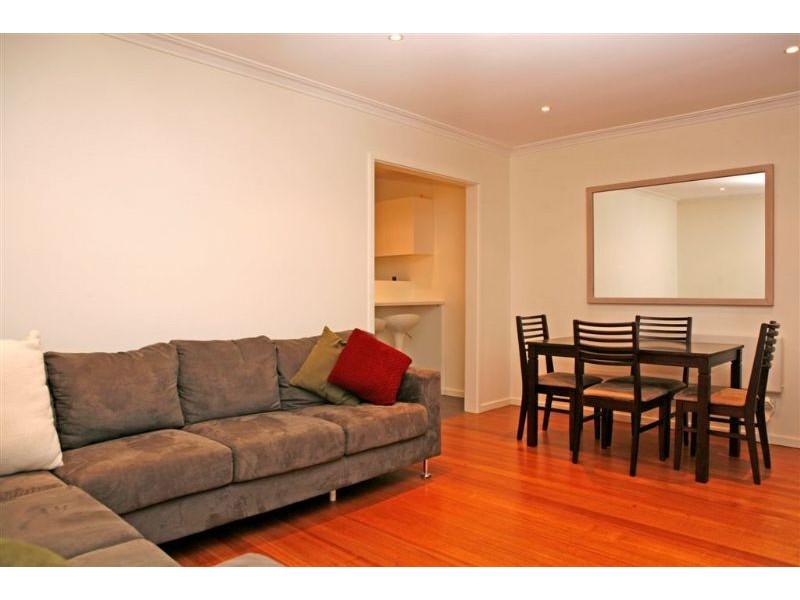 4/30 Mount Dandenong Road, Ringwood East VIC 3135