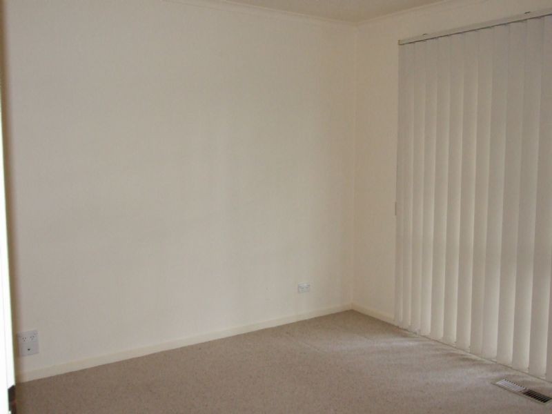 2/14 Through Road, Ringwood North VIC 3134