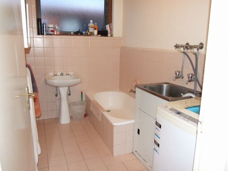 8/64 Grey Street, St Kilda VIC 3182