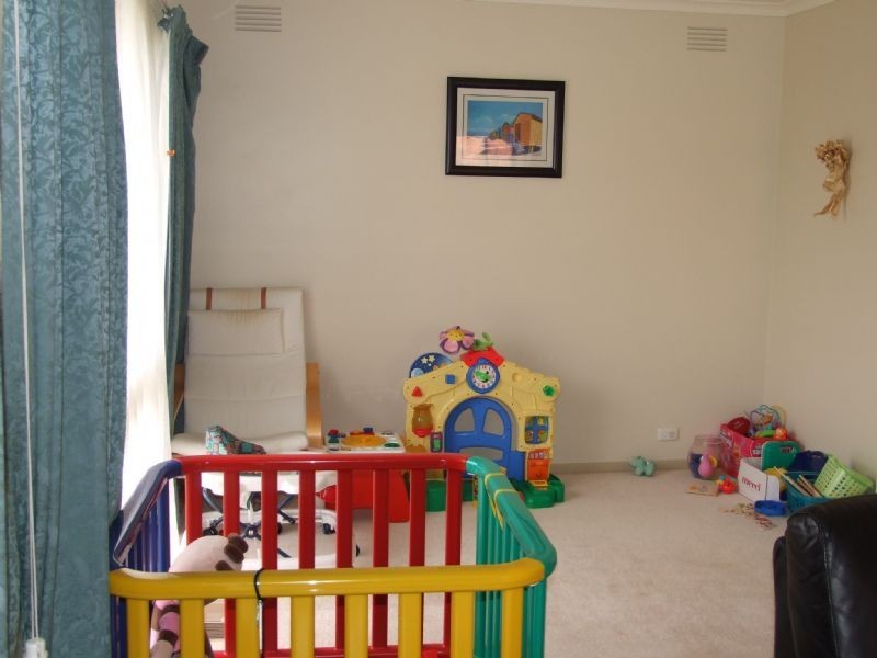 9 Stonington Place, Ringwood VIC 3134