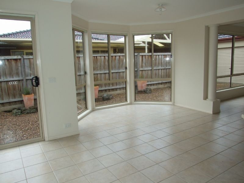 9 Bronze Wing Street, South Morang VIC 3752