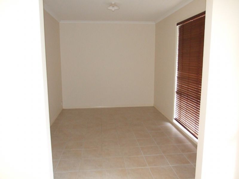 9 Bronze Wing Street, South Morang VIC 3752