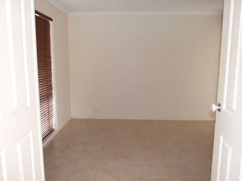 9 Bronze Wing Street, South Morang VIC 3752