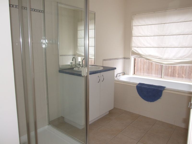 9 Bronze Wing Street, South Morang VIC 3752