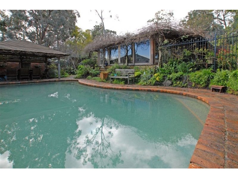 120 Longview Road, Croydon South VIC 3136