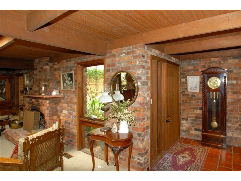 120 Longview Road, Croydon South VIC 3136