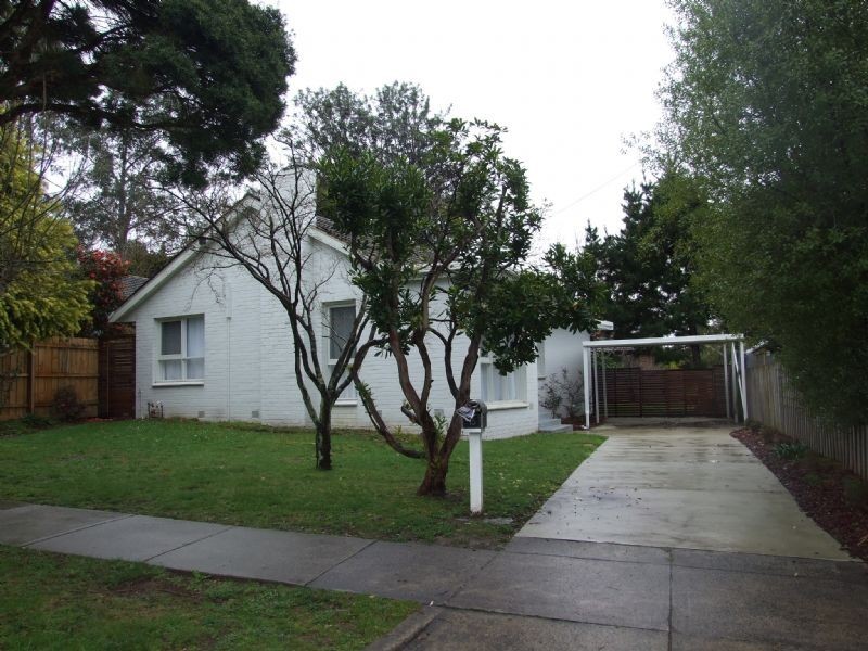 15 Langford Avenue, Mitcham VIC 3132