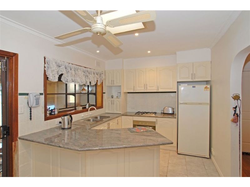 19 Old Lilydale Road, Ringwood East VIC 3135