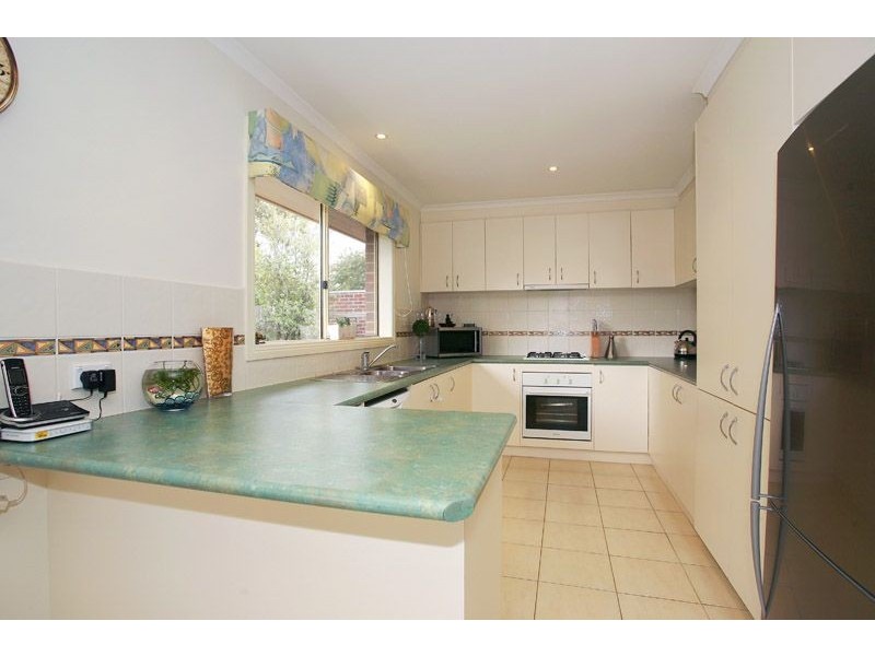 2/64 Mount Dandenong Road, Ringwood East VIC 3135