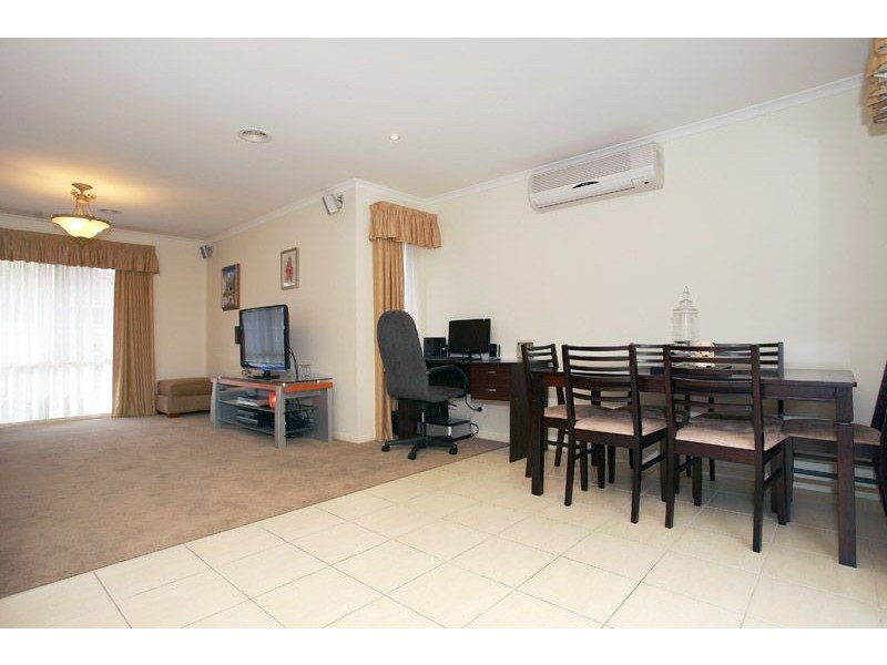 2/64 Mount Dandenong Road, Ringwood East VIC 3135