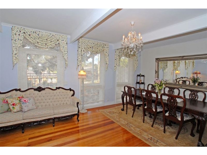 50 Wattle Valley Road, Mitcham VIC 3132