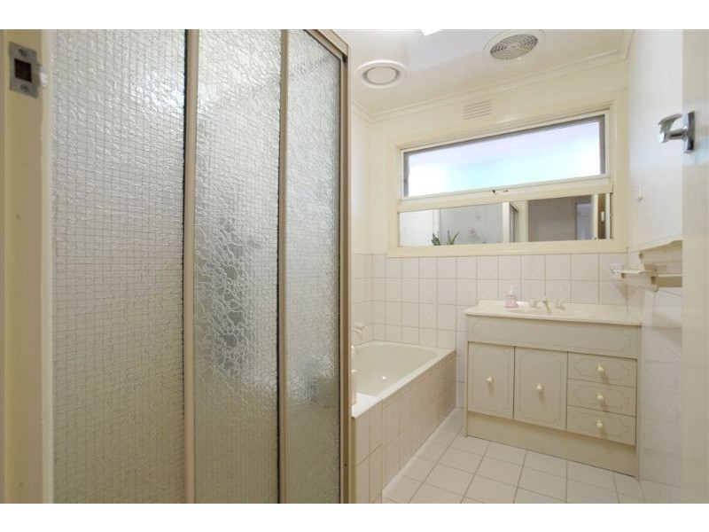 1 Bellbird Court, Ringwood VIC 3134