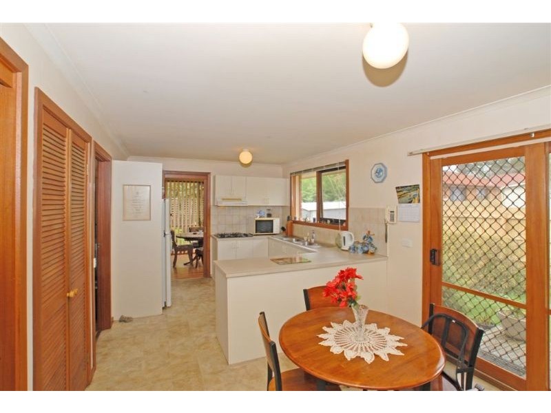 2/17 Heywood Street, Ringwood VIC 3134