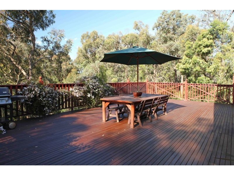 9 Timberglades, Park Orchards VIC 3114
