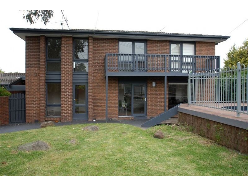 21 Westmore Drive, Heathmont VIC 3135