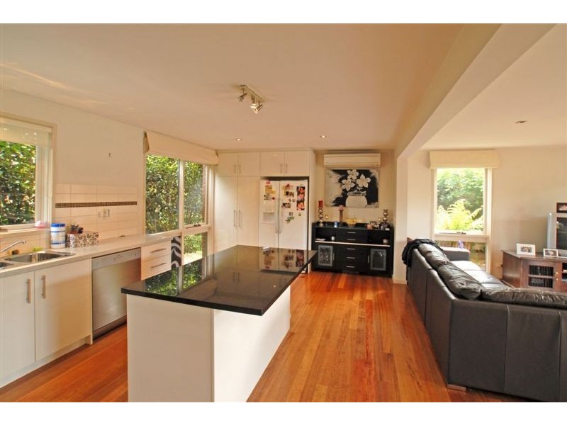 21 Westmore Drive, Heathmont VIC 3135