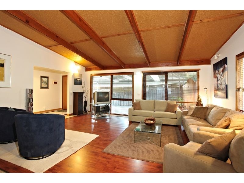12 Crestview Close, Montrose VIC 3765