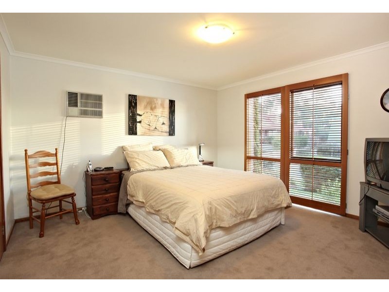 12 Crestview Close, Montrose VIC 3765