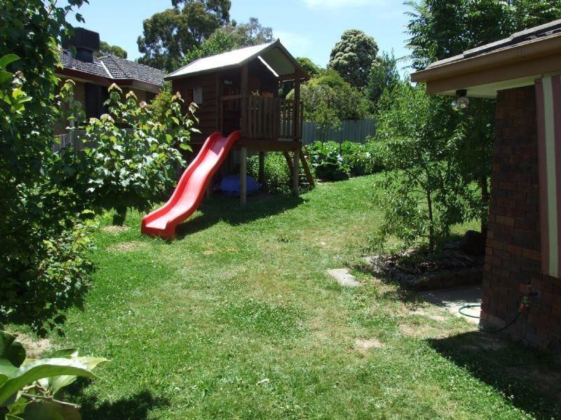 2 Melview Drive, Ringwood North VIC 3134