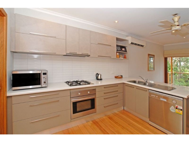 45 Felix Crescent, Ringwood North VIC 3134