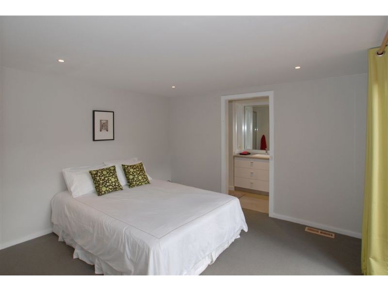 45 Felix Crescent, Ringwood North VIC 3134