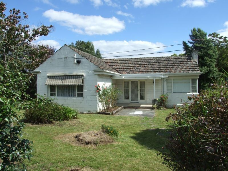 13 Carcoola Road, Ringwood East VIC 3135