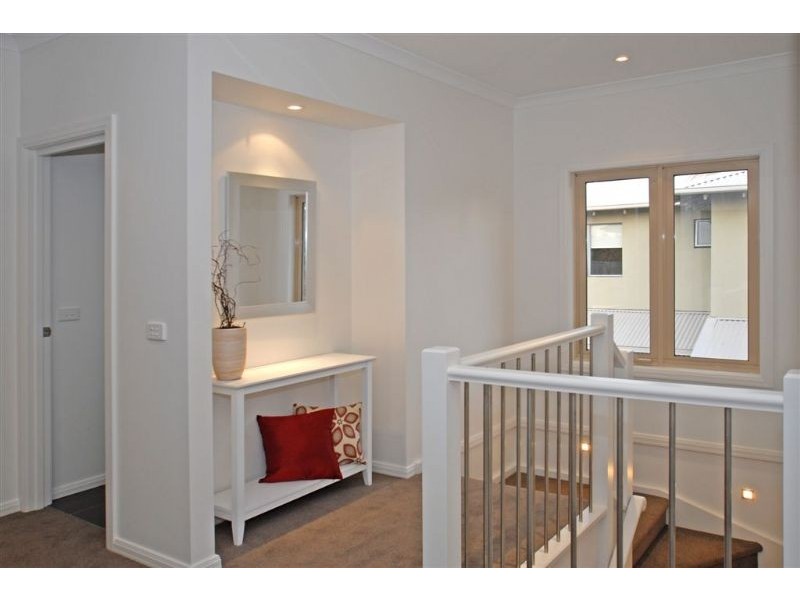 1/18 Carcoola Road, Ringwood East VIC 3135