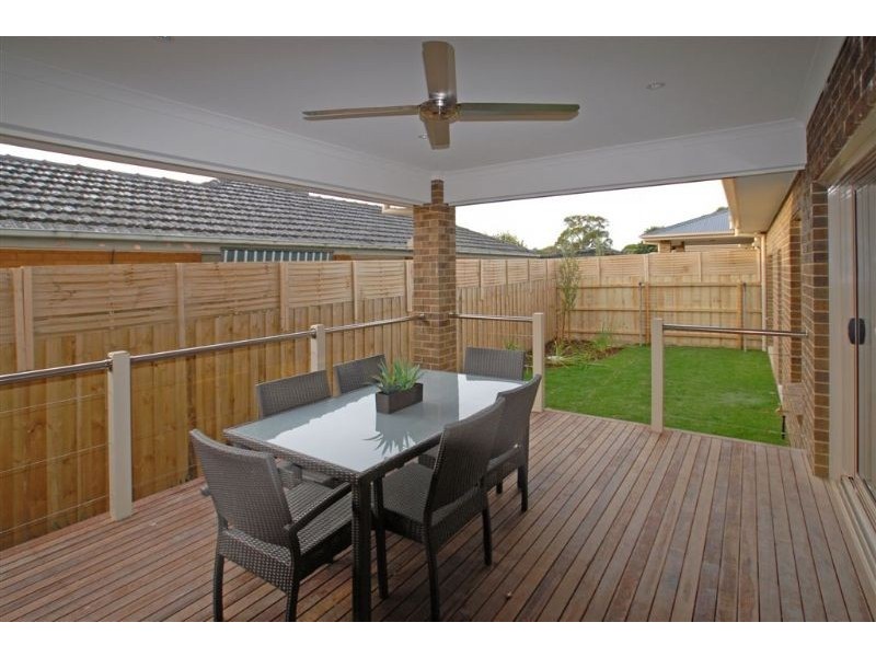 1/18 Carcoola Road, Ringwood East VIC 3135