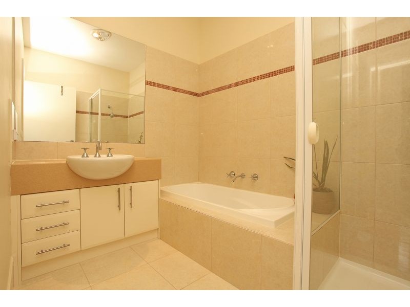 4/6 Humber Road, Croydon North VIC 3136