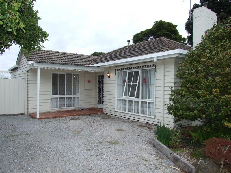 7 Heather Grove, Ringwood VIC 3134