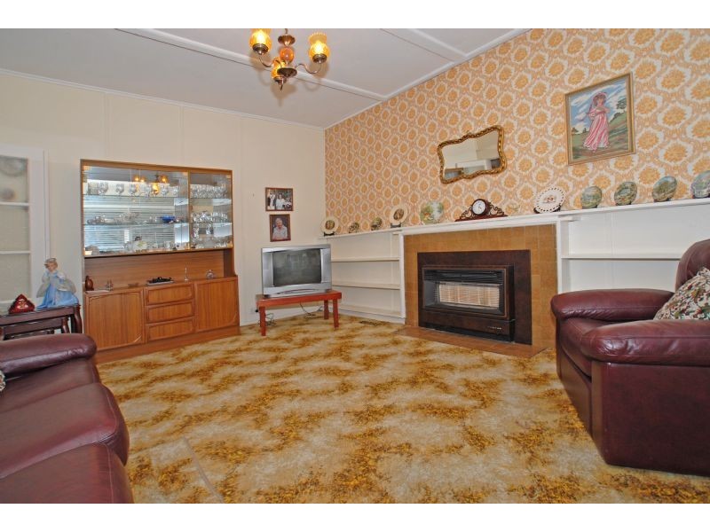 6 Miller Grove, Ringwood East VIC 3135