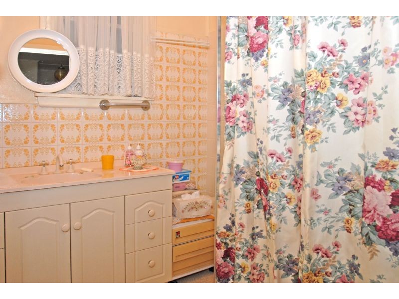 6 Miller Grove, Ringwood East VIC 3135