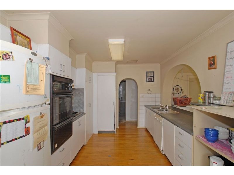6 Sherman Drive, Bayswater North VIC 3153