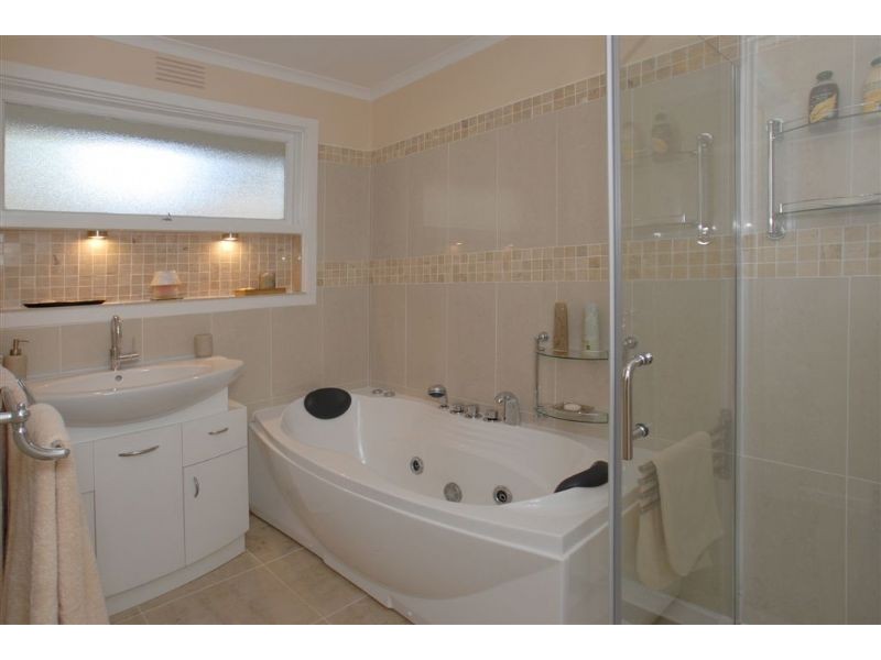 51 Bronhill Road, Ringwood East VIC 3135