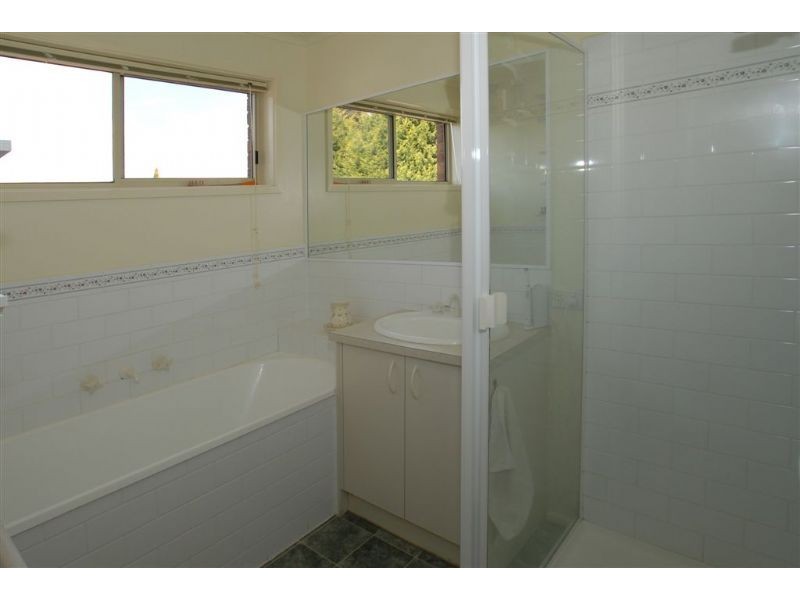 10 Wilkins Grove, Ringwood East VIC 3135