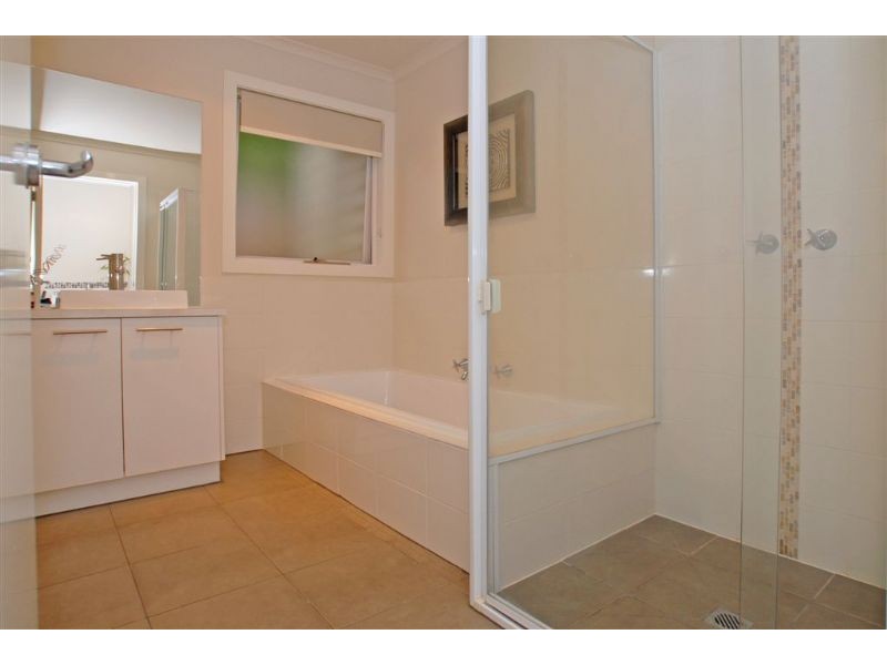 9A Ridgway Avenue, Croydon VIC 3136