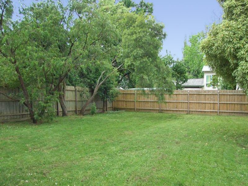 18 Cass Avenue, Croydon VIC 3136