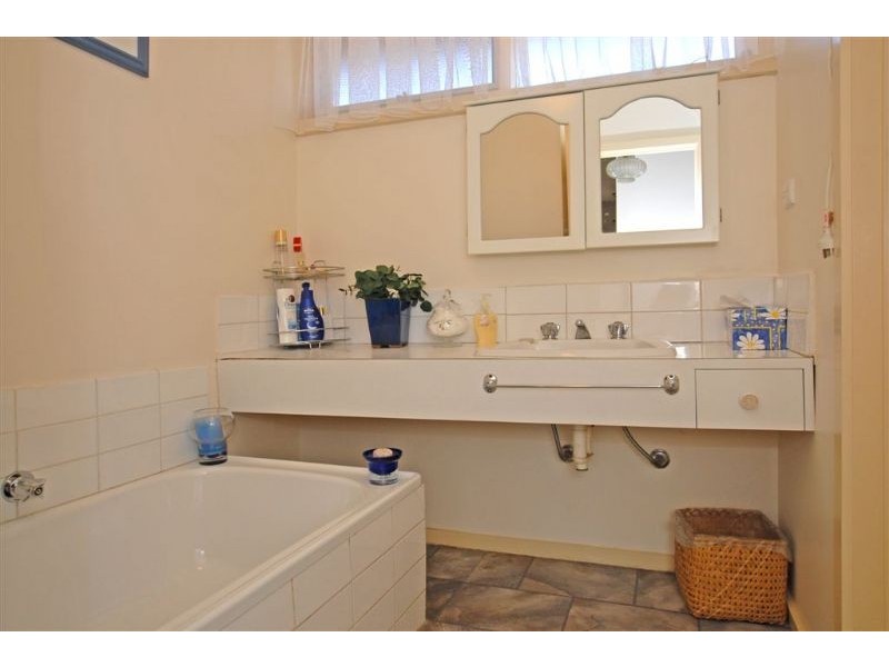 3/2 William Street, Ringwood VIC 3134