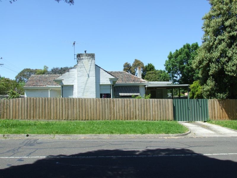 13 Carcoola Road, Ringwood East VIC 3135